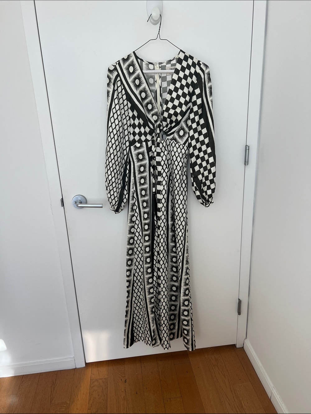 Tresse Green & White Geometric Print Maxi Dress with Tie Front size 36